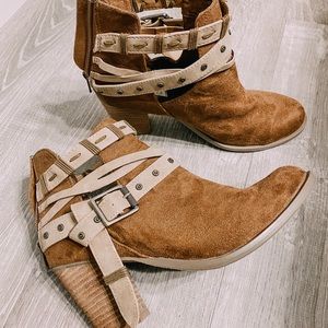 ALTAR’D state booties